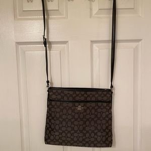 Coach Crossbody File Bag F58285